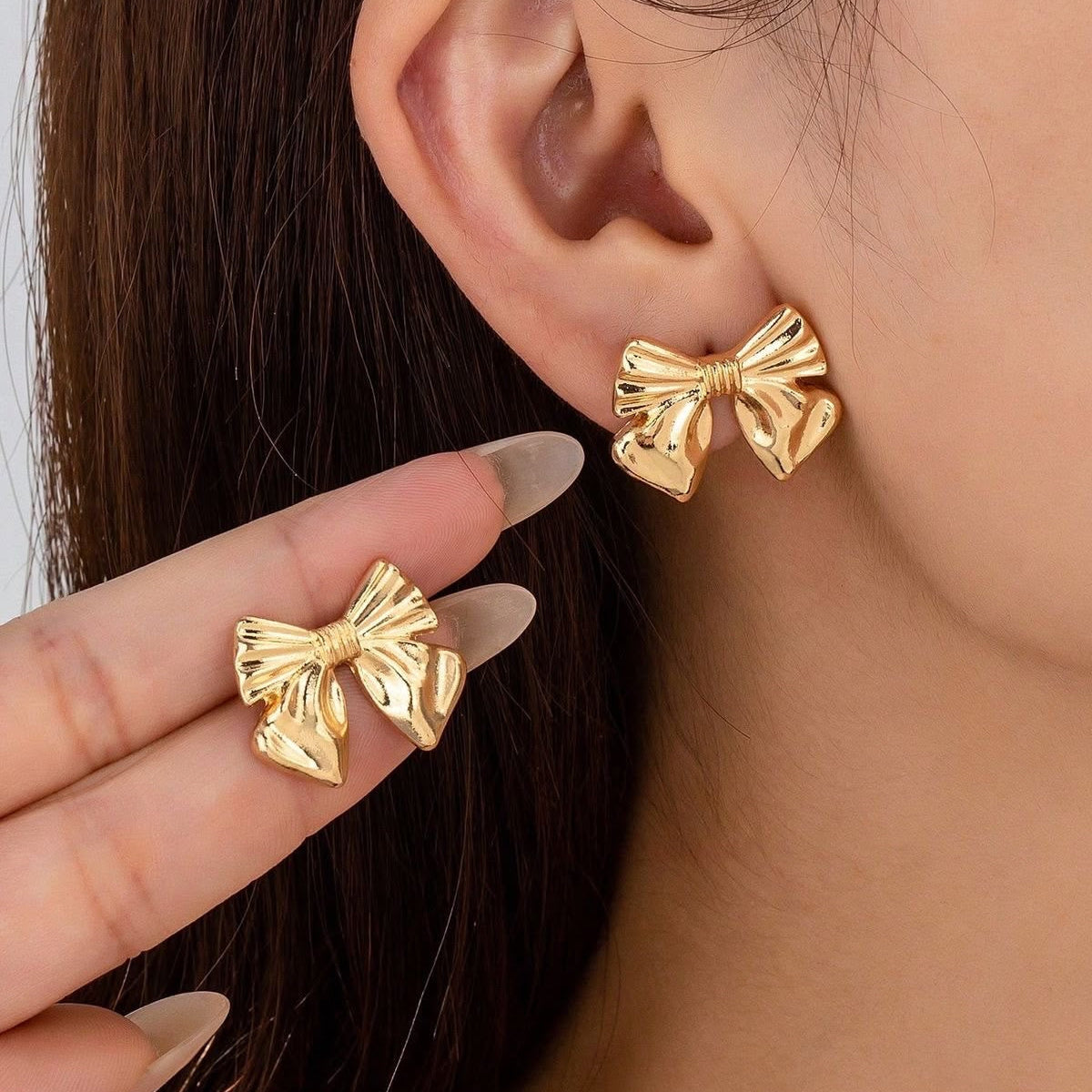 Bow Stud Earring